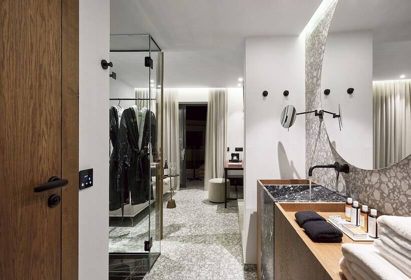 جناح سوبيريور مطل علي البحر, Dyo Suites