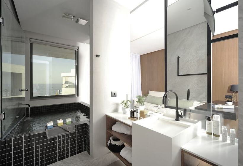 جناح سوبيريور مطل علي البحر, Dyo Suites