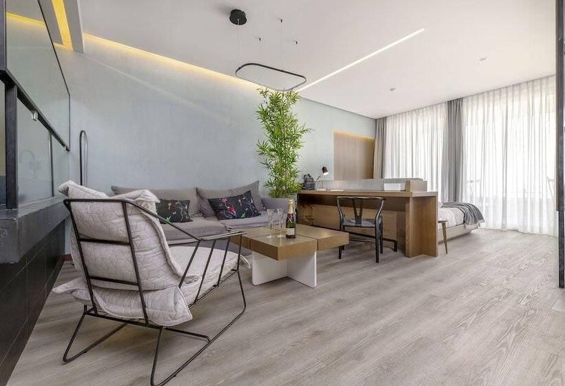 جناح سرير كينج, Dyo Suites