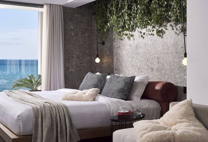 جناح إدارى مطل على البحر, Dyo Suites