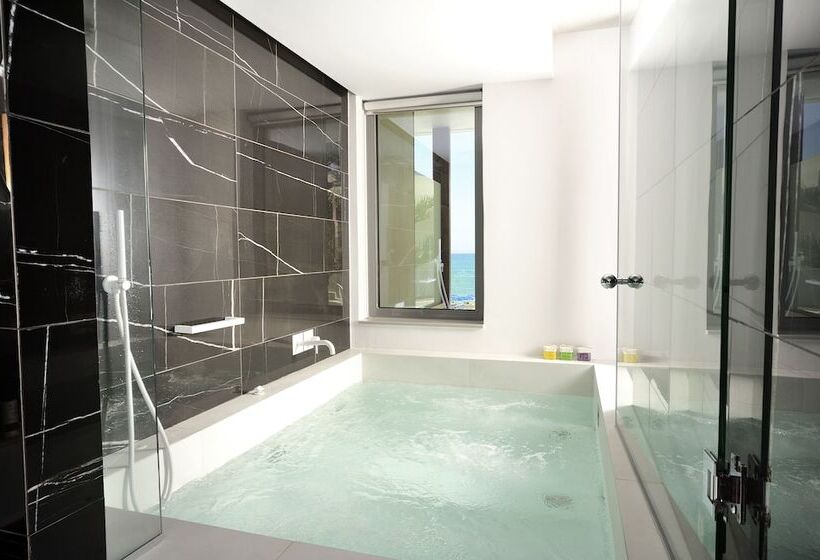 جناح سوبيريور مطل علي البحر, Dyo Suites