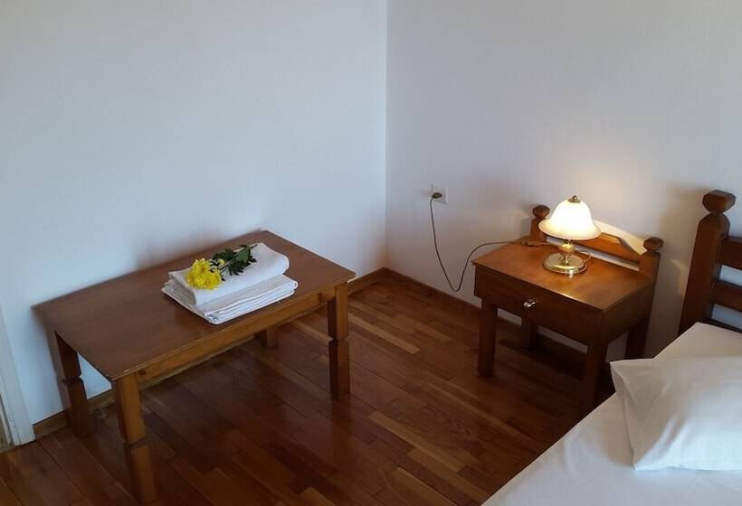 Номер Economy, Epic Rooms