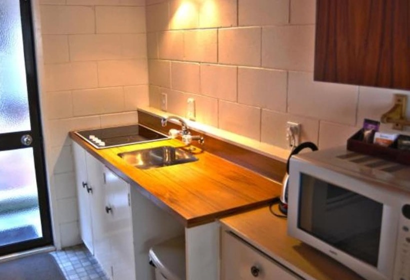 ツーベッドルーム　ヴィラ, Barcelona Motel