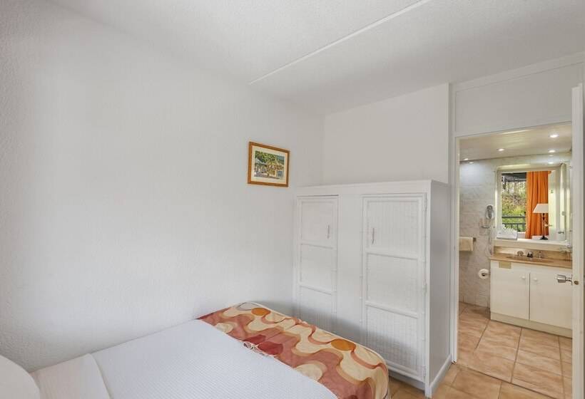 سوئیت 2 خوابه, Belair Beach