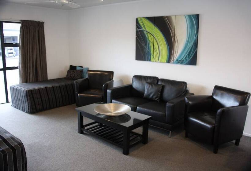 Апартаменты 1 Спальня, Camelot On Ulster