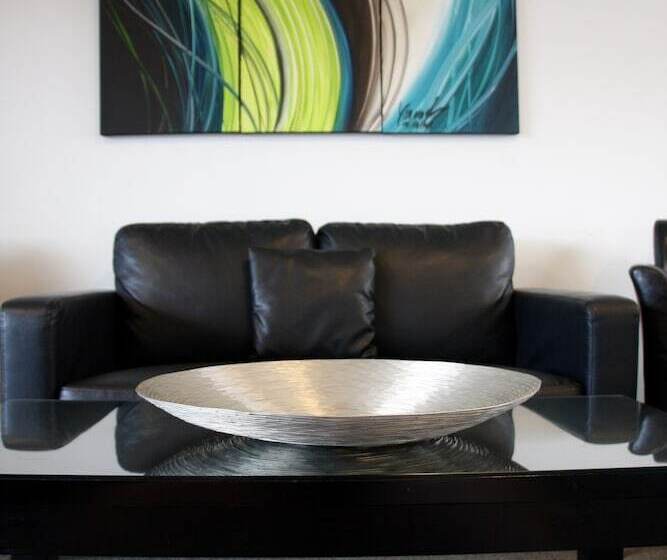 Апартаменты 1 Спальня, Camelot On Ulster