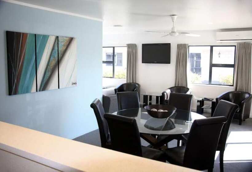 Апартаменты 2 Спальни, Camelot On Ulster