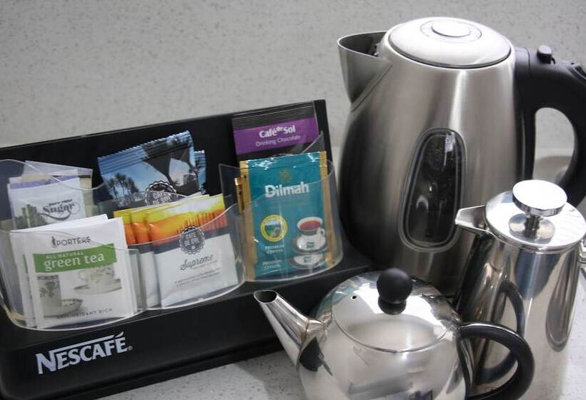 Апартаменты 3 Спальни, Camelot On Ulster