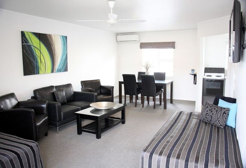 Апартаменты 1 Спальня, Camelot On Ulster