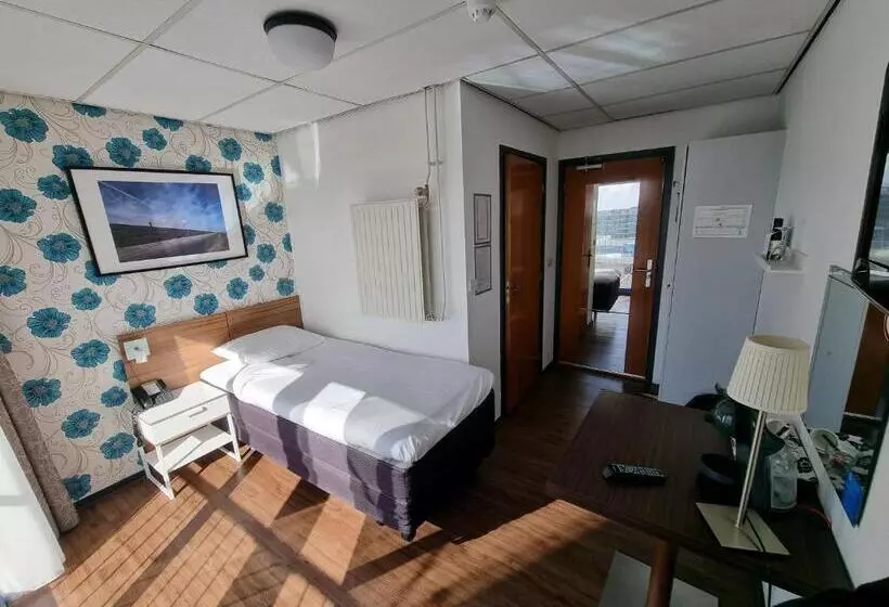 Chambre Standard Individuelle, Eems