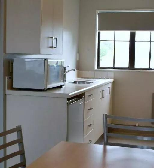 ２ベッドルーム家族用アパートメント, Knightsbridge Court Motor Lodge
