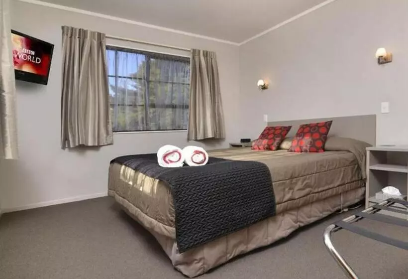 ハイドロマッサージバス付きスイート, Knightsbridge Court Motor Lodge