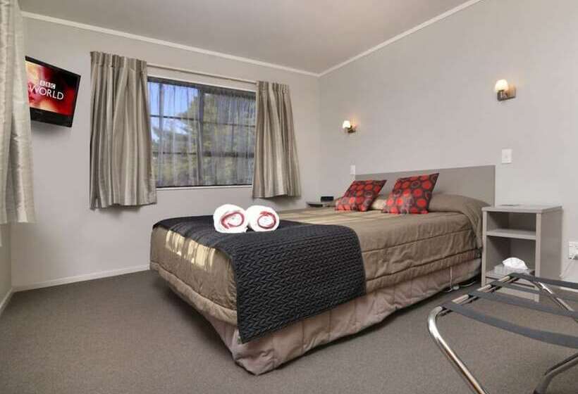 자쿠지 스위트, Knightsbridge Court Motor Lodge