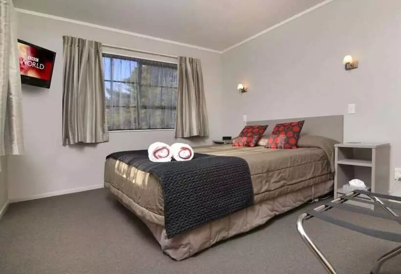 ハイドロマッサージバス付きスイート, Knightsbridge Court Motor Lodge