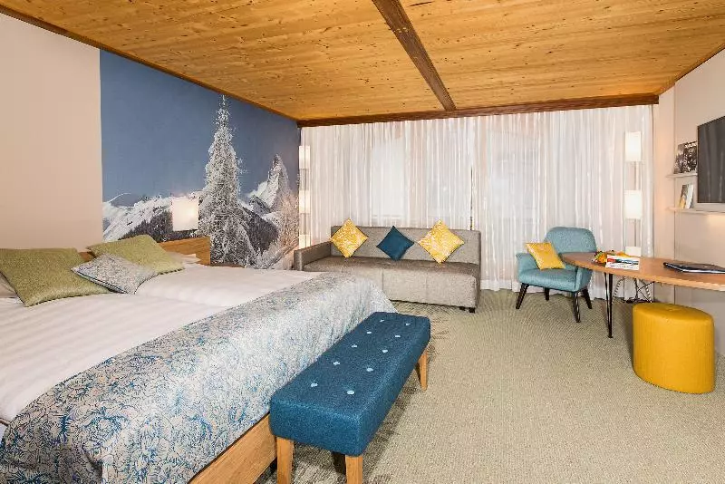 スイート, Knightsbridge Court Motor Lodge
