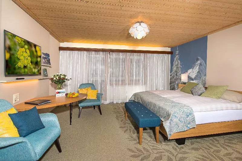 スイート, Knightsbridge Court Motor Lodge