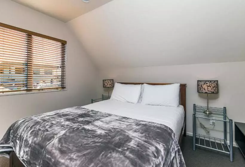 3 Bedroom Suite, Twin Peaks Lakeside Inn
