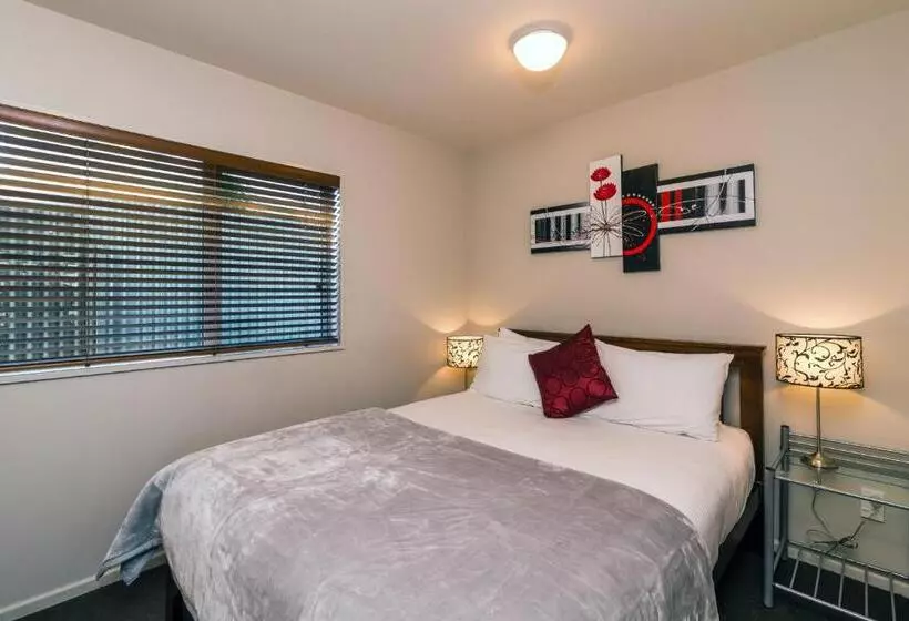آپارتمان 1 خوابه, Twin Peaks Lakeside Inn