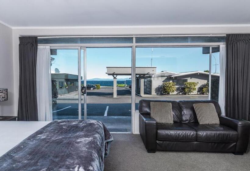 דירת חדר בקומת קרקע, Twin Peaks Lakeside Inn