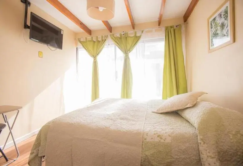 スタンダードルーム, Hostal Ravello