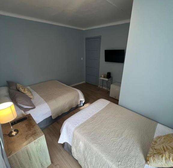 Номер Стандарт Трехместный, Hostal Ravello
