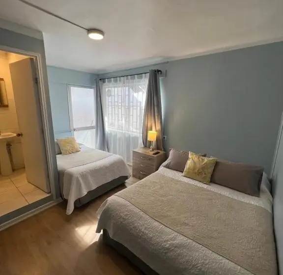 スタンダードトリプルルーム, Hostal Ravello