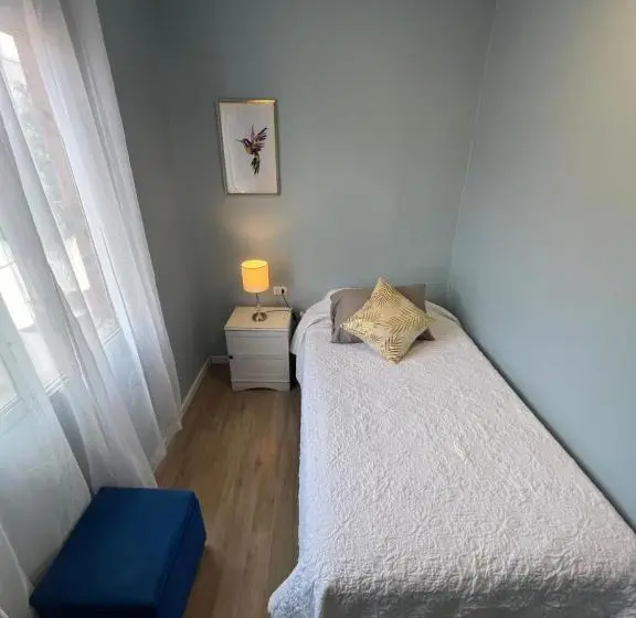 エコノミーシングルルーム, Hostal Ravello