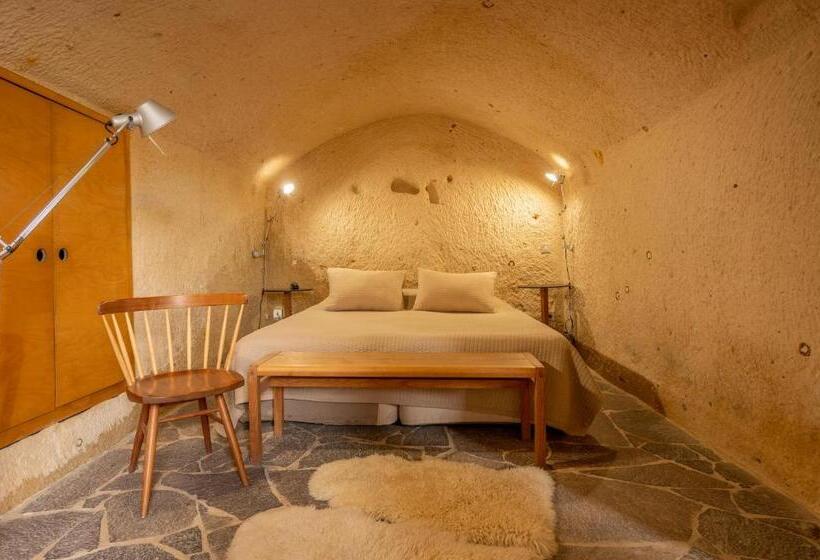 Номер Стандарт, Serinn House