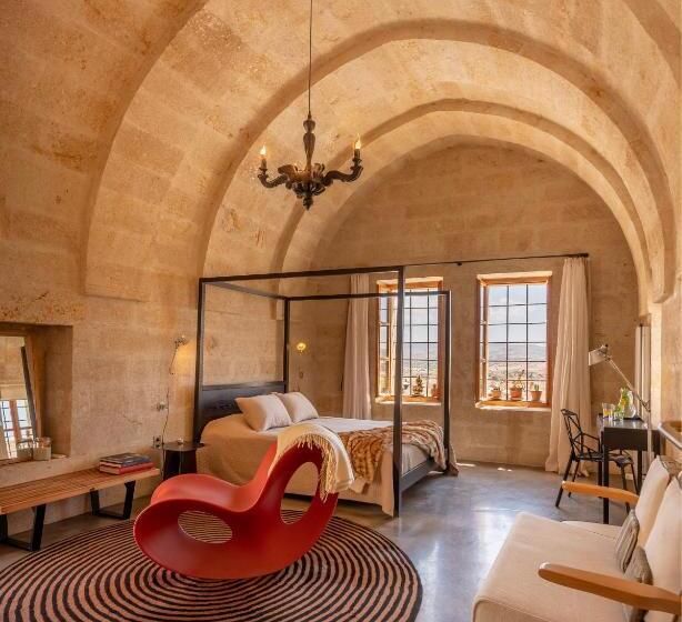 Deluxe Room Mountain View, Serinn House