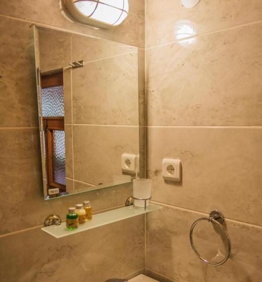 Habitació Triple Estàndard, Datca Masal Gibi