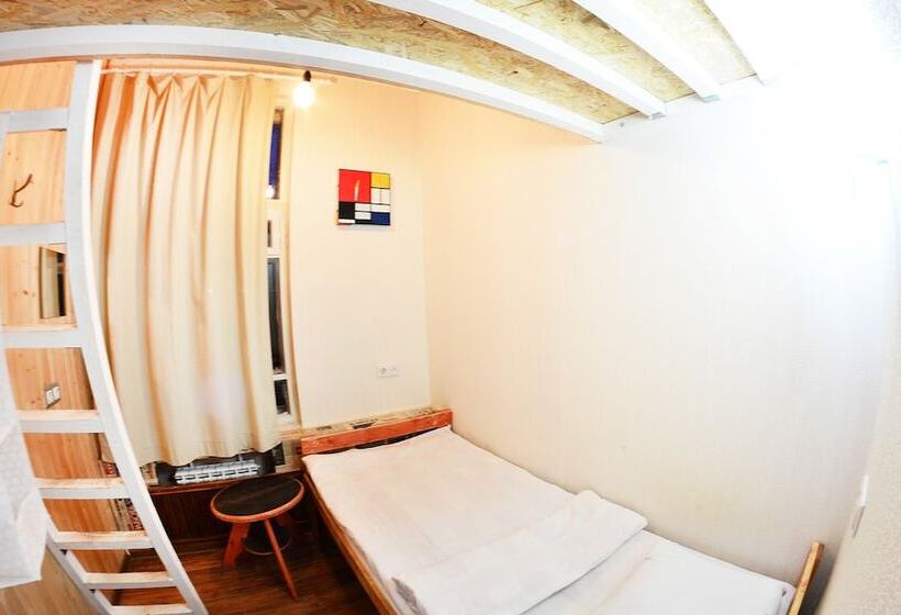 스탠다드 룸, Good News Hostel