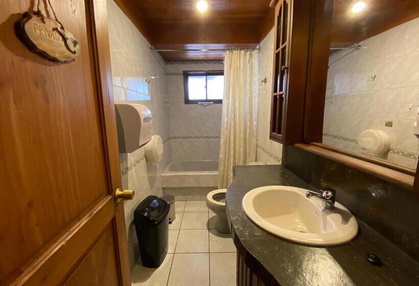 Standaardkamer met Gedeelde Badkamer, Hostal El Nogal Pucón