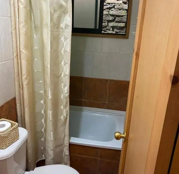 اتاق استاندارد یک نفره, Hostal El Nogal Pucón