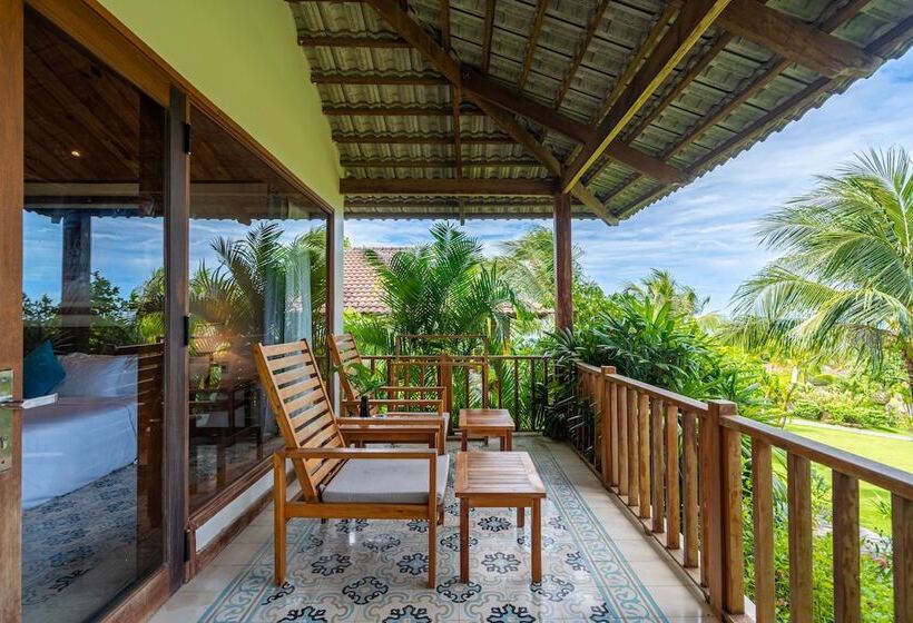 ویلای 2 خوابه, Camia Resort & Spa