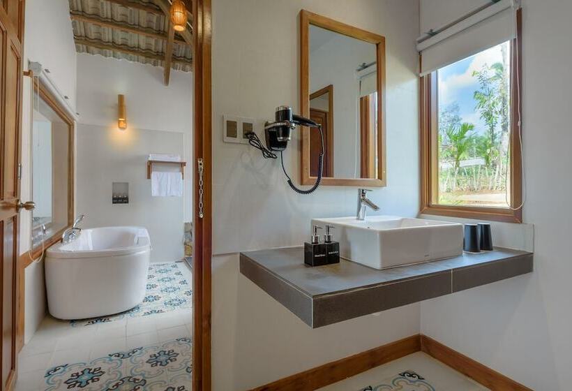 ویلای 1 خوابه با چشمانداز دریا, Camia Resort & Spa