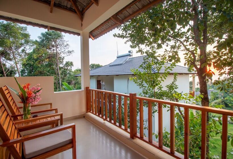 اتاق لوکس با چشم‌انداز باغ, Camia Resort & Spa