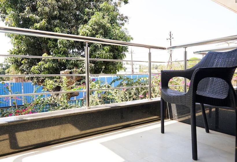 חדר דלוקס מותאם לאנשים עם מוגבלויות, Athi Resorts