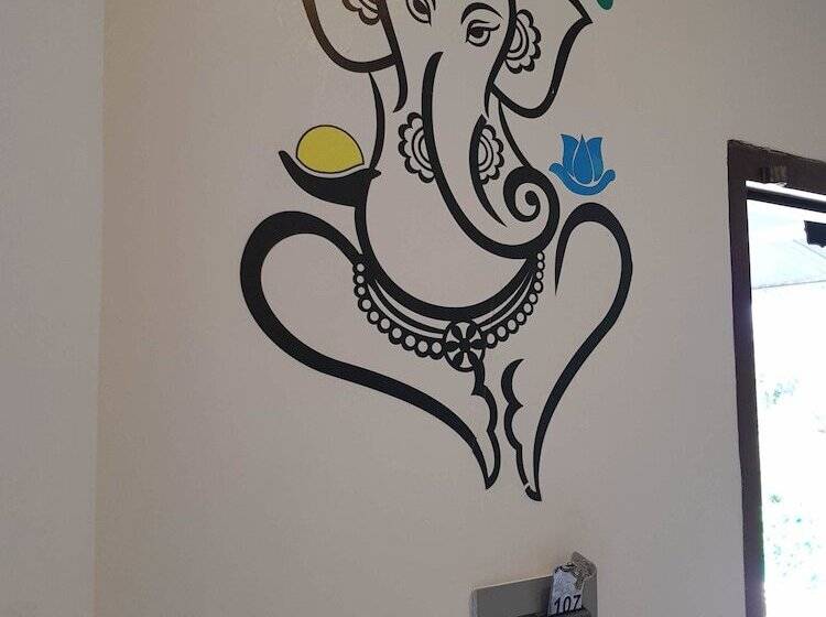 חדר דלוקס מותאם לאנשים עם מוגבלויות, Athi Resorts