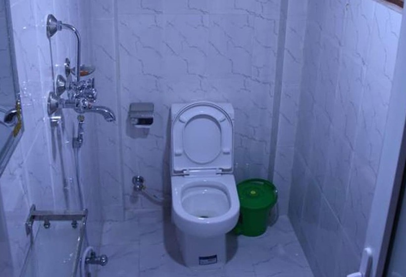 اتاق اکونومی, Subha Guest House