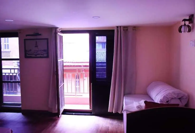 اتاق استاندارد با بالکن, Subha Guest House