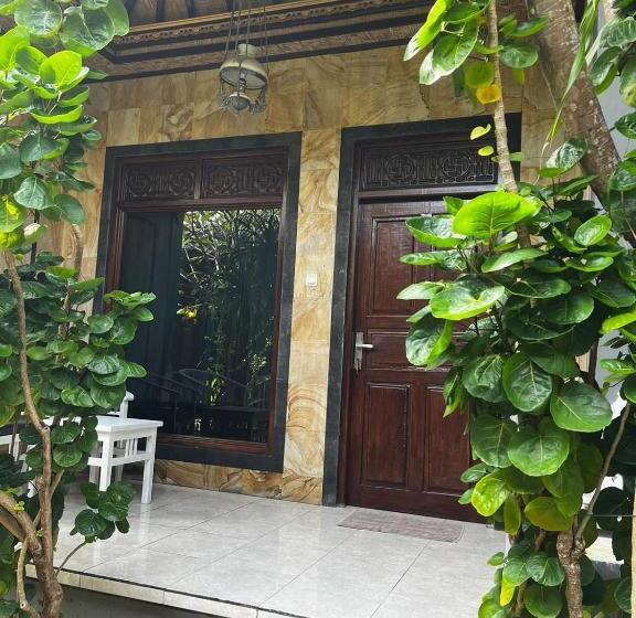 غرفة قياسية مزوَّدة بشُرفة, Tarci Bungalows Lembongan