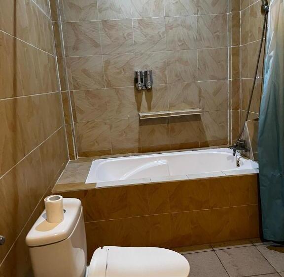 غرفة ديلوكس مطلّة علي البحر مزوَّدة بشُرفة, Tarci Bungalows Lembongan