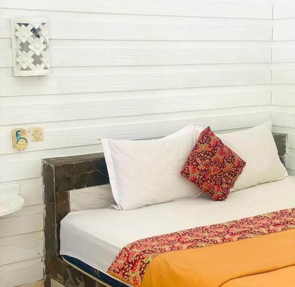 غرفة قياسية مزوَّدة بشُرفة, Tarci Bungalows Lembongan