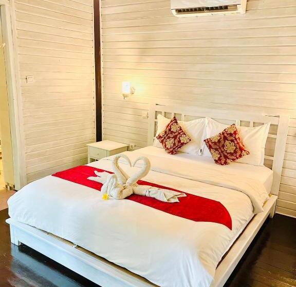 غرفة قياسية مزوَّدة بشُرفة, Tarci Bungalows Lembongan