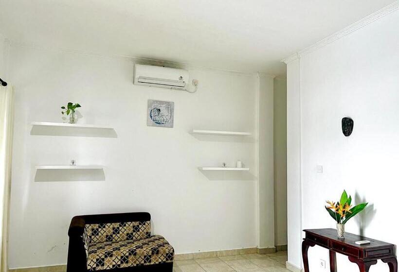 غرفة ديلوكس مطلّة علي البحر مزوَّدة بشُرفة, Tarci Bungalows Lembongan