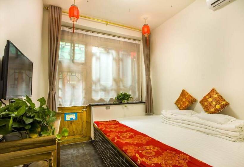 Quarto Estandar, Hongxingju Inn
