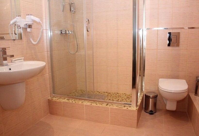 חדר סטנדרט, Ukraine