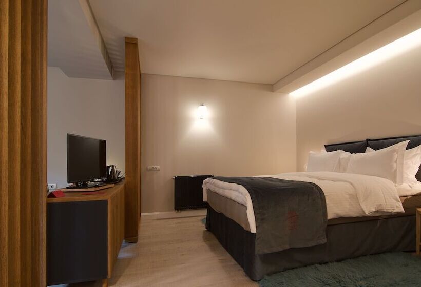 استوديو إدارى, Kores Boutique Hotel & Spa