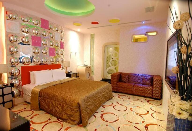 اتاق استاندارد, Romantic Code Art Motel