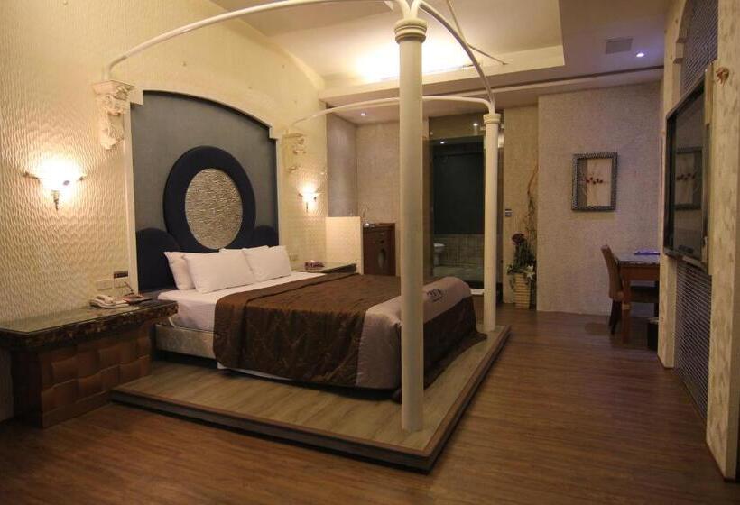 اتاق لوکس, Romantic Code Art Motel